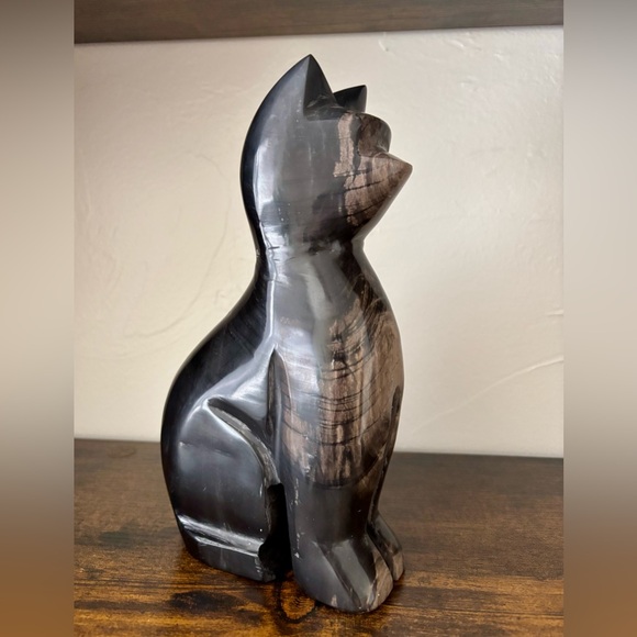 🐈⬛ HUGE Hand-Carved Onyx Cat Sculpture | 9” Tall | Natural Stone Decor - Picture 4 of 7